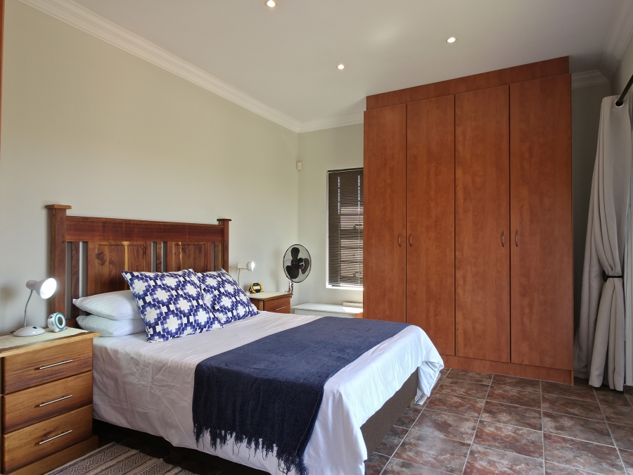 4 Bedroom Property for Sale in Noorsekloof Eastern Cape